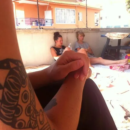 Hostel Dolphin Saranda